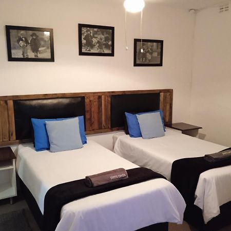 Geckos B&B And Self-Catering Coffee Bay Exteriör bild