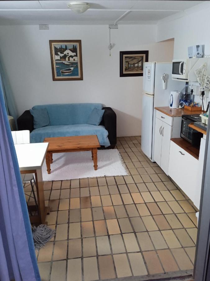 Geckos B&B And Self-Catering Coffee Bay Exteriör bild