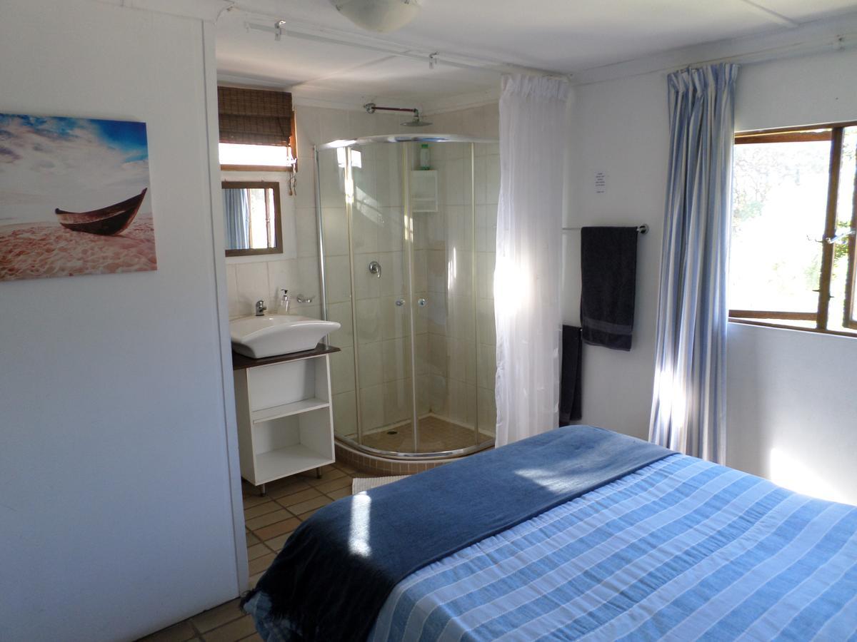 Geckos B&B And Self-Catering Coffee Bay Exteriör bild